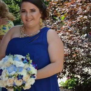 Meet your Posher, Andrea